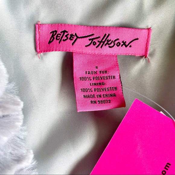Betsey Johnson Faux Fur Vest - Picture 3 of 3